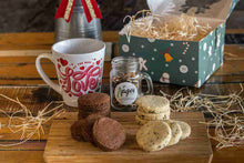 Christmas Tea & Biscuits Gift Box